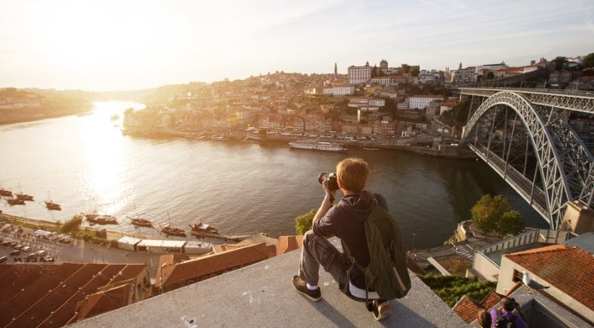Como morar em Portugal (e trabalhar legalmente em Portugal)
